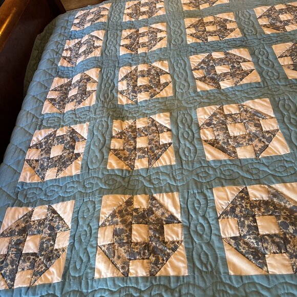 Homemade 8 Point Quilt Aqua Blue Size King Bedspread  97 X 85 Monkey Wrench - Picture 6 of 9
